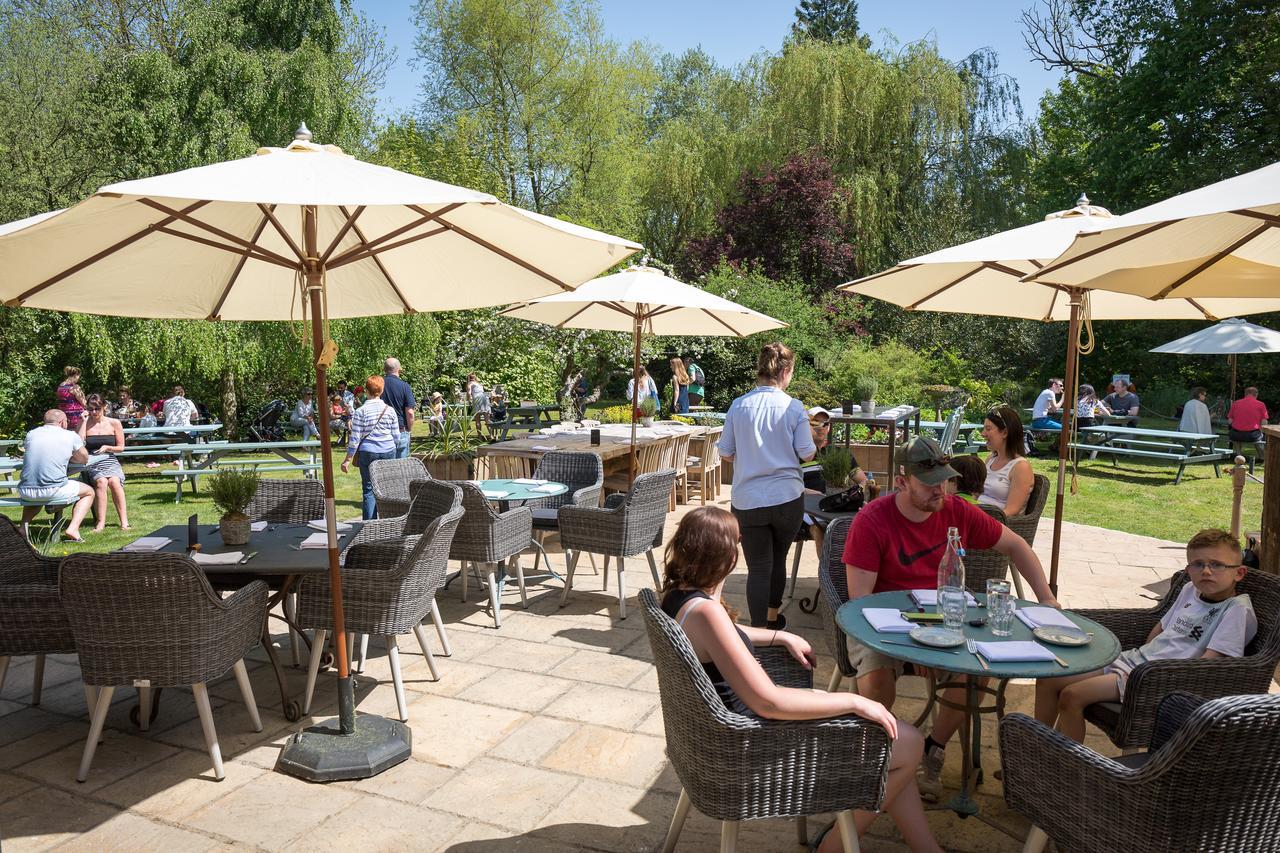 The Dundas Arms Kintbury エクステリア 写真