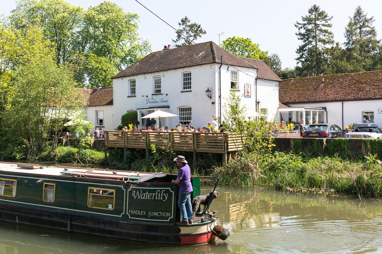 The Dundas Arms Kintbury エクステリア 写真