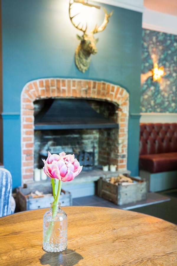 The Dundas Arms Kintbury エクステリア 写真